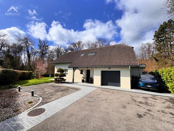 Saint-Genis-Pouilly (01630) Maison 6 Pièces 216 m2