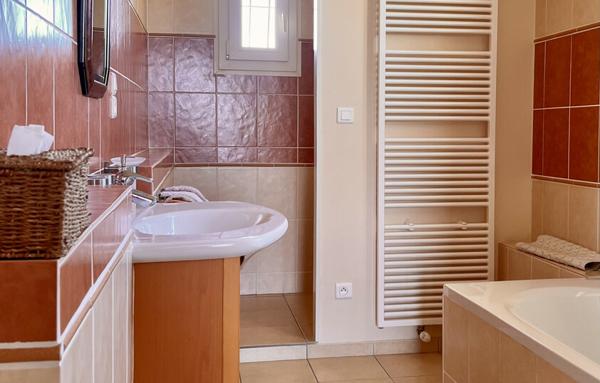 Belle propriété à potentiel multiple