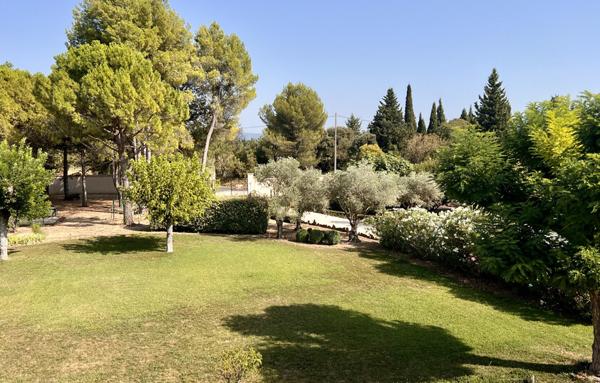 Belle propriété à potentiel multiple