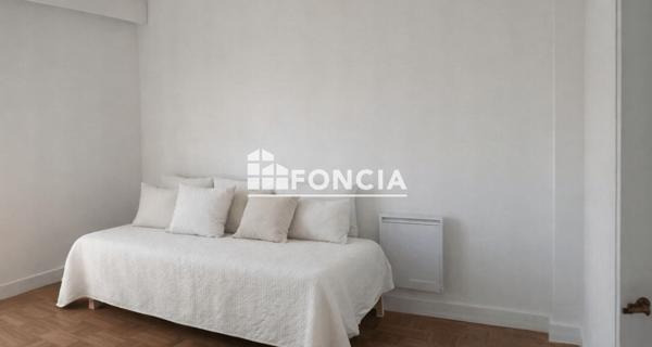 À vendre Studio 31.64 m² - Paris 75010