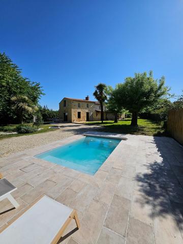 Maison de charme en pierre entièrement rénovée avec piscine