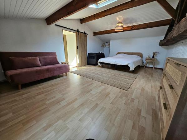 Maison de charme en pierre entièrement rénovée avec piscine