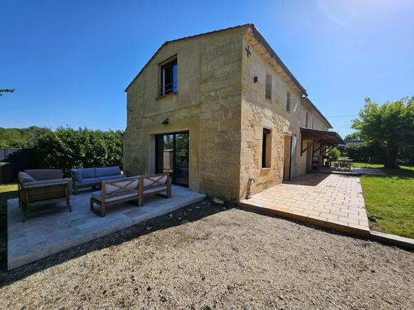 Maison de charme en pierre entièrement rénovée avec piscine