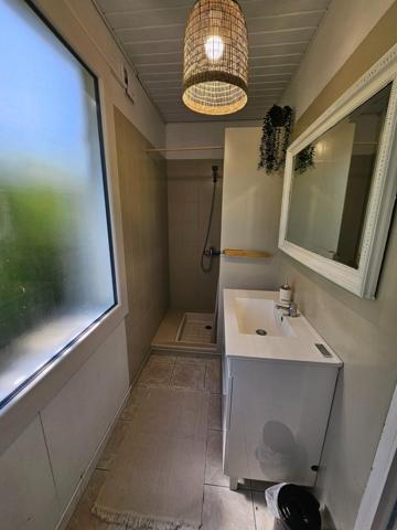 Maison de charme en pierre entièrement rénovée avec piscine