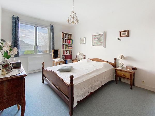 Angers 5 minutes, Le Plessis Grammoire maison 170 m² habitable, jardin, garage, sous-sol.