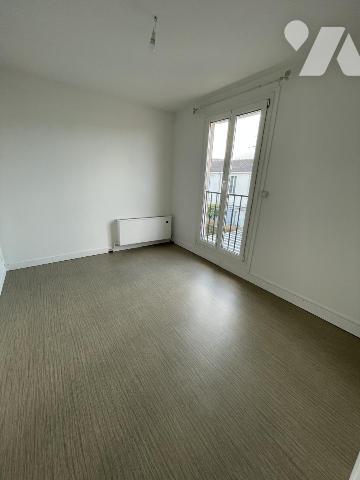 Pavillon 5 pièces avec jardin et garage.