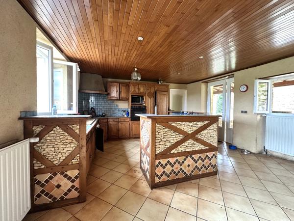 Authentique ferme avec 4 ha de terrain
