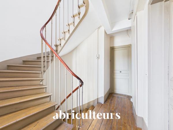 Studio d’exception en vente au cœur du 5ᵉ arrondissement de Paris