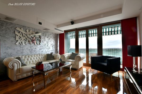 Marseille (13012) Secteur Montolivet-Petit Bosquet, 13012 MARSEILLE, Appartement T4 de 89 m2, avec son balcon ouest et sa vue