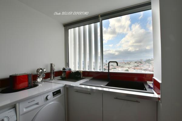 Marseille (13012) Secteur Montolivet-Petit Bosquet, 13012 MARSEILLE, Appartement T4 de 89 m2, avec son balcon ouest et sa vue