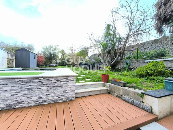 À Vendre : Duplex dans Petite Copropriété au Centre-ville d'Orthez ref 30032