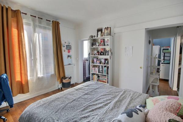 Vente                                                      Maison
                        
                     5 pièces                      160 m2                     à Maisons-Alfort