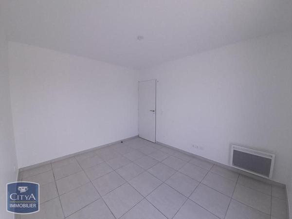 Appartement à louer 3 pièces 64.7m² Nîmes (30900)