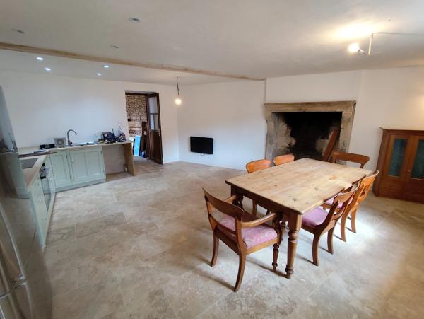 Charmante maison de village de 3 chambres avec une maison d'amis d'une chambre