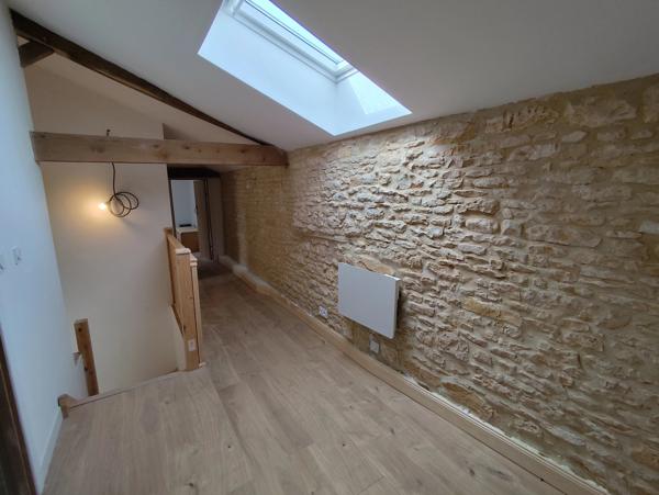 Charmante maison de village de 3 chambres avec une maison d'amis d'une chambre