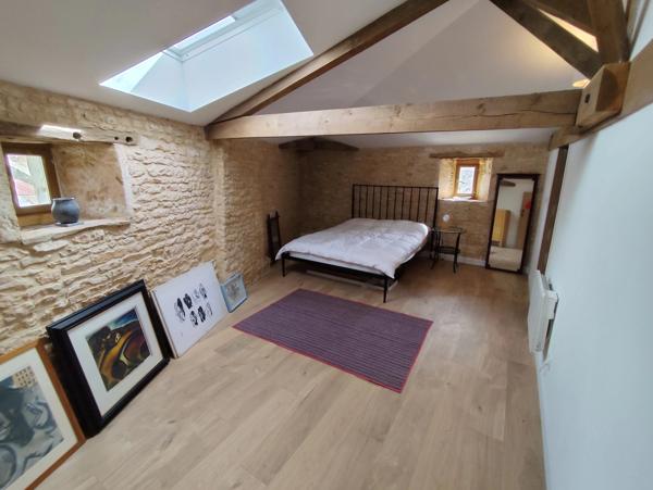 Charmante maison de village de 3 chambres avec une maison d'amis d'une chambre