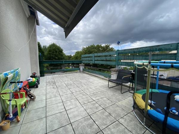 Vente                                                      Maison
                        
                     9 pièces                      188 m2                     à Louvres