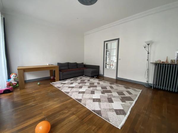 Vente                                                      Maison
                        
                     9 pièces                      188 m2                     à Louvres