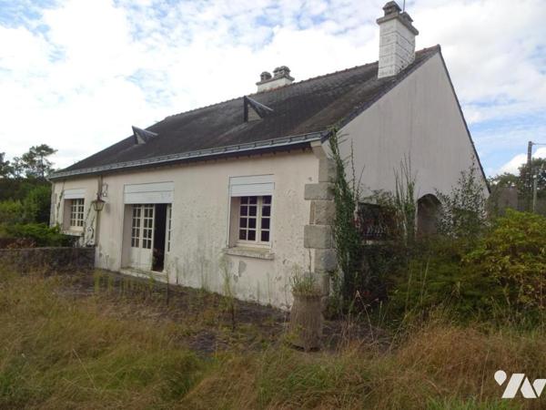 BAINS SUR OUST Proche REDON, Maison Plain-Pied T3 sur terrain 1300m² environ.