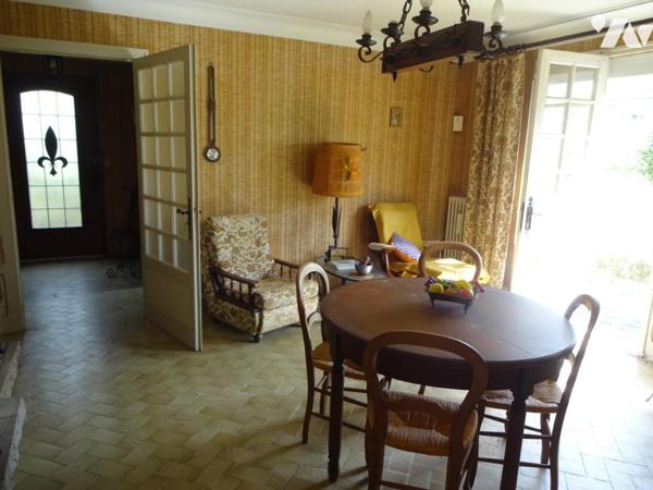 BAINS SUR OUST Proche REDON, Maison Plain-Pied T3 sur terrain 1300m² environ.