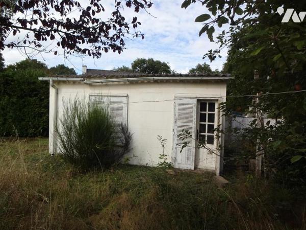 BAINS SUR OUST Proche REDON, Maison Plain-Pied T3 sur terrain 1300m² environ.