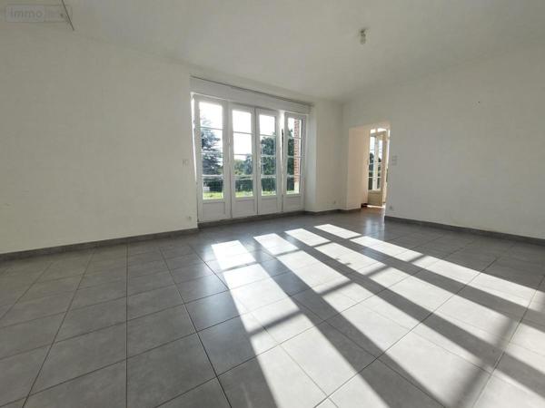 Maison à vendre à Ruillé-le-Gravelais en Mayenne (53320), ref : 53032-1063