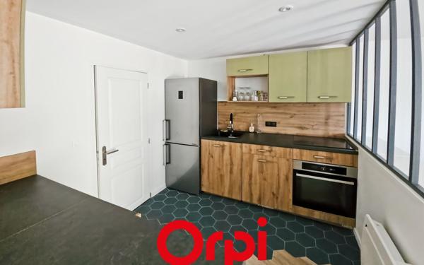 Maison à vendre    6 pièces • 160 m2 Saint-Cyr-sur-Mer