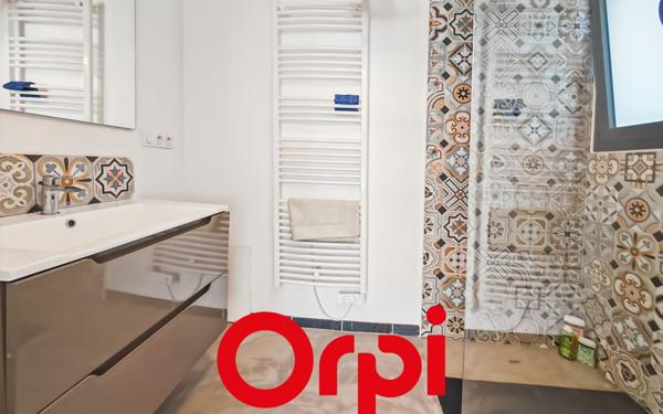 Maison à vendre    6 pièces • 160 m2 Saint-Cyr-sur-Mer