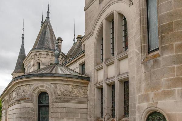Magnifique château du 19ème siècle au cœur des vignes de Cognac