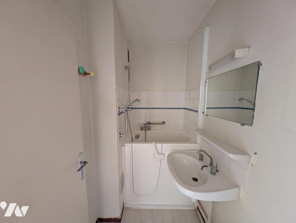 BOURG LES VALENCE - Appartement T3, 58 m²