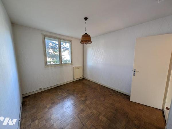BOURG LES VALENCE - Appartement T3, 58 m²