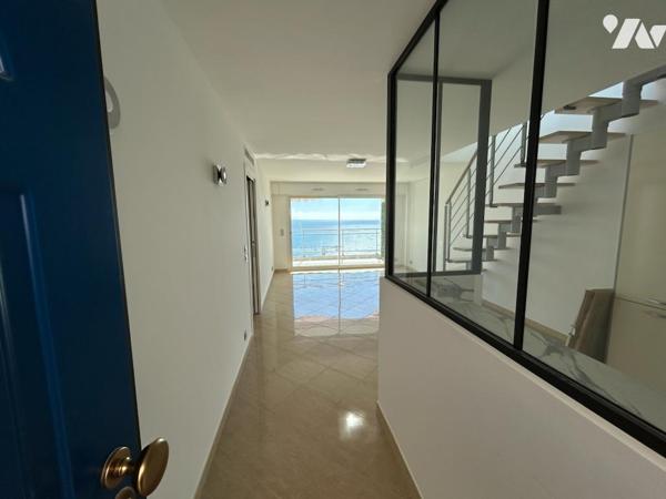 MAGNIFIQUE T3 A CAP D'AIL AVEC TOIT TERRASSE