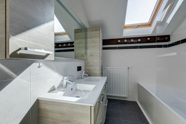 Appartement 4 pièces - 3 chambres - Villaz - Cave + Parkings