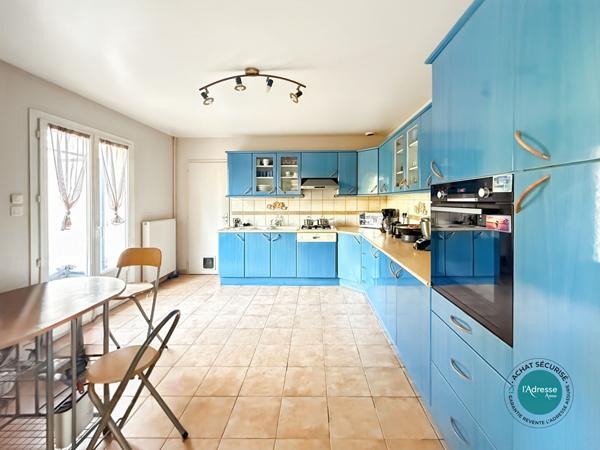 Maison Le Plessis Pate 8 pièce(s) 162 m2