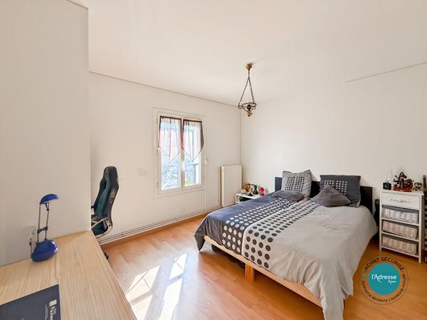 Maison Le Plessis Pate 8 pièce(s) 162 m2