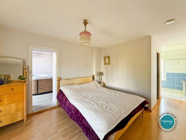 Maison Le Plessis Pate 8 pièce(s) 162 m2