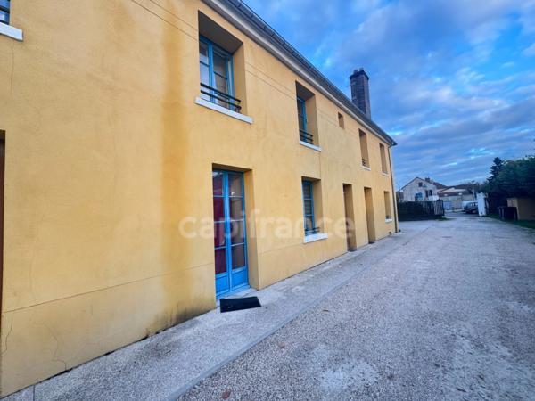 Appartement à vendre 2 pièces ROSNY SUR SEINE (78) - 2 places de parking -