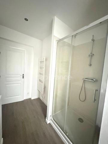 Appartement à vendre 2 pièces ROSNY SUR SEINE (78) - 2 places de parking -