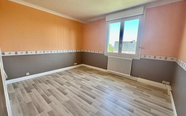 Maison à vendre    4 pièces •  Lanvéoc