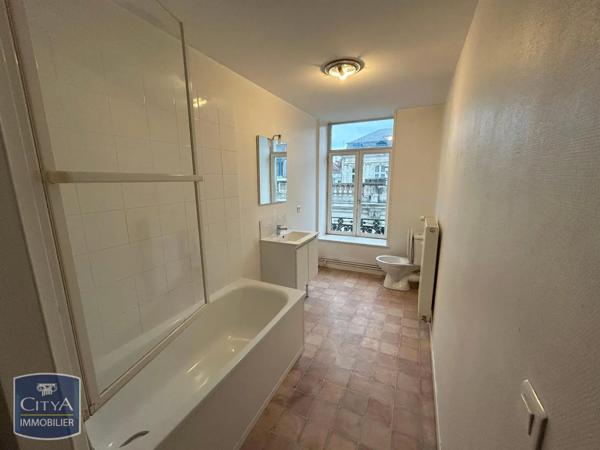 Appartement à louer 3 pièces 125m²