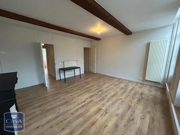 Appartement à louer 3 pièces 125m²