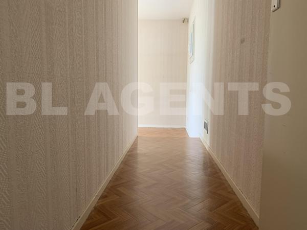 Maison 4 chambres avec garage à fort potentiel