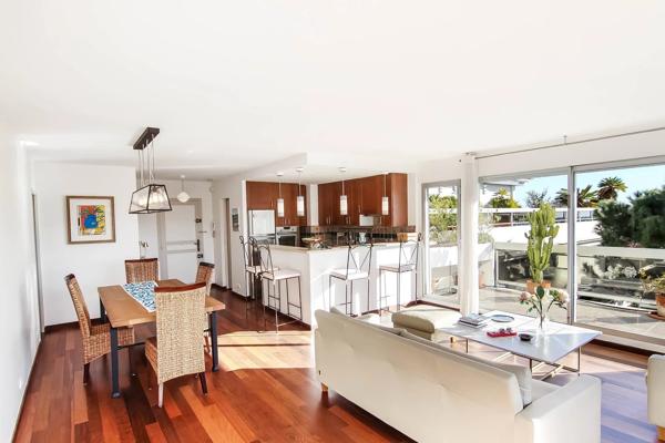 Bel appartement vue mer en avant dernier étage quartier Rostagne