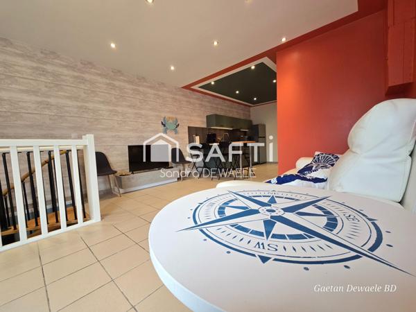 DUPLEX INVERSÉ 90 m² – PROCHE MER – JARDIN – VENDU MEUBLÉ