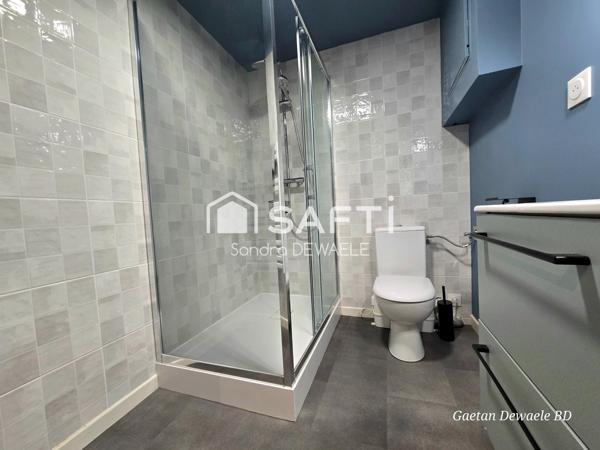 DUPLEX INVERSÉ 90 m² – PROCHE MER – JARDIN – VENDU MEUBLÉ