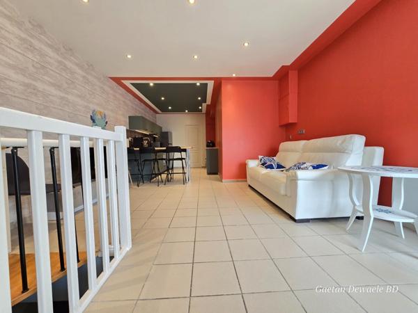 DUPLEX INVERSÉ 90 m² – PROCHE MER – JARDIN – VENDU MEUBLÉ