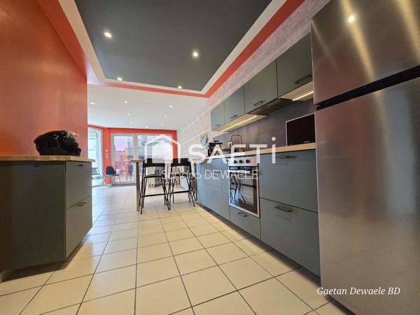 DUPLEX INVERSÉ 90 m² – PROCHE MER – JARDIN – VENDU MEUBLÉ