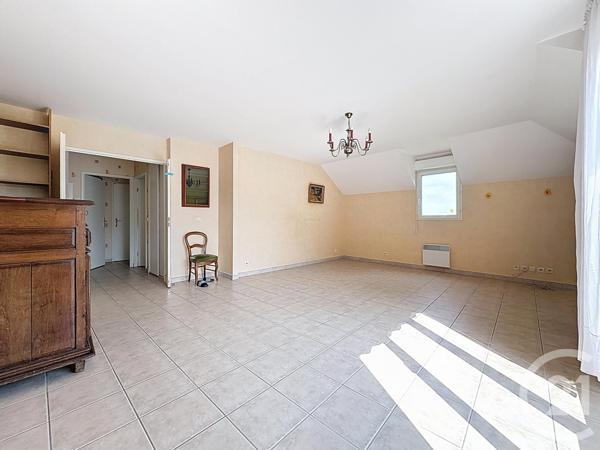 Appartement F4 à vendre  4 pièces - 89,84 m2 MONTEREAU FAULT YONNE - 77