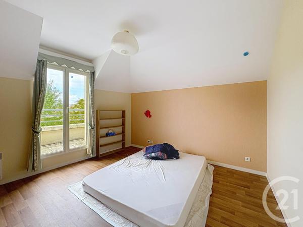 Appartement F4 à vendre  4 pièces - 89,84 m2 MONTEREAU FAULT YONNE - 77