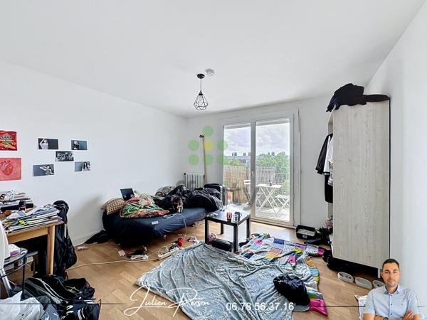 Appartement
         4 pièces
        - 56 m² 105 000 € *